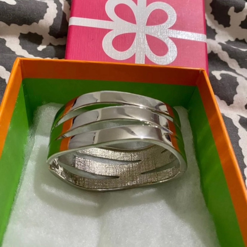 New Silver toned cuff bracelet